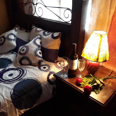 אנטיגואה גואטמלה Hotel La Casita De Roca מראה חיצוני תמונה