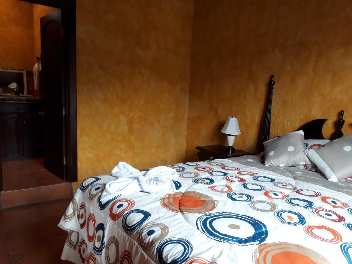 אנטיגואה גואטמלה Hotel La Casita De Roca מראה חיצוני תמונה