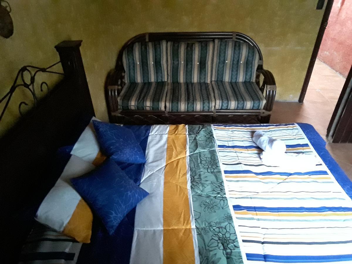 אנטיגואה גואטמלה Hotel La Casita De Roca מראה חיצוני תמונה
