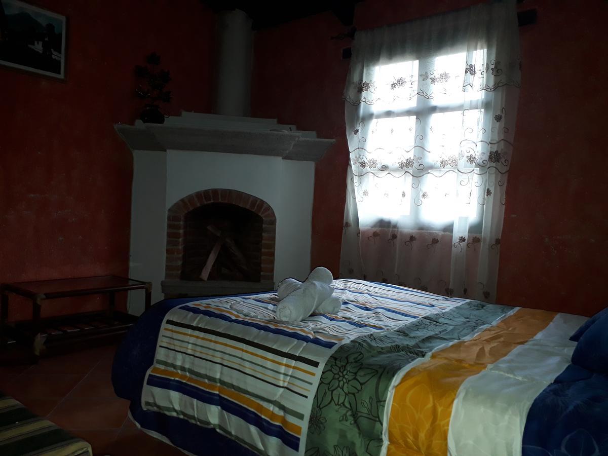 אנטיגואה גואטמלה Hotel La Casita De Roca מראה חיצוני תמונה